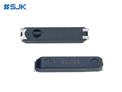 안정적인 7M 32.768KHZ SJK SMD 7015 튜닝 포크 크리스탈 시리즈 부하 용량 Cl 12.5pF